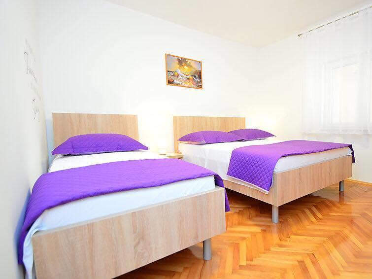 Apartment Ivana I Martina Grebastica Bagian luar foto